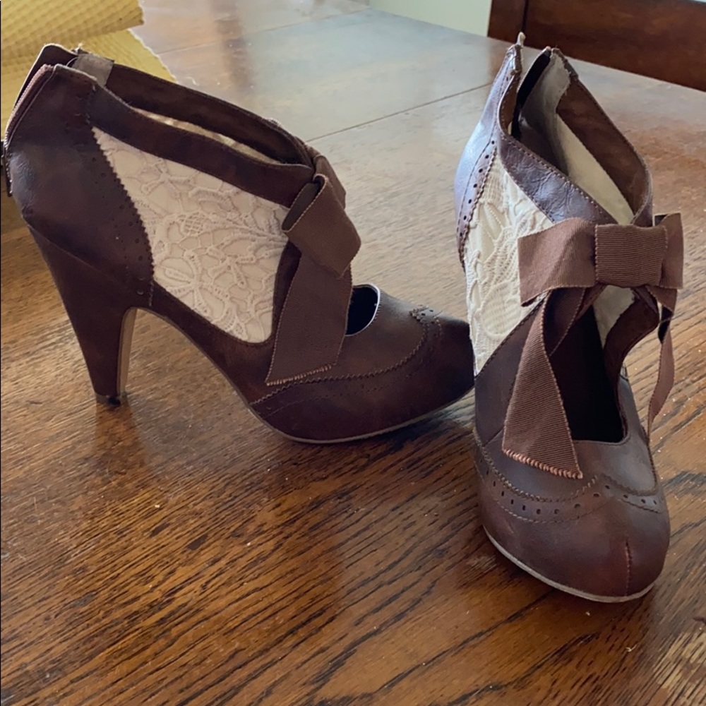 4 inch lace and brown leather heels